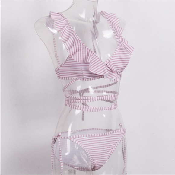 Striped bikini - Picture 3 of 6